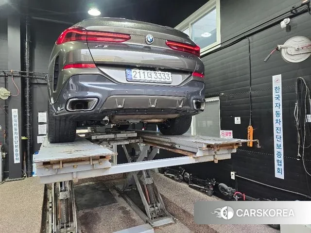 BMW X6 (G06) 2023 Коричневый из Кореи, фото 2