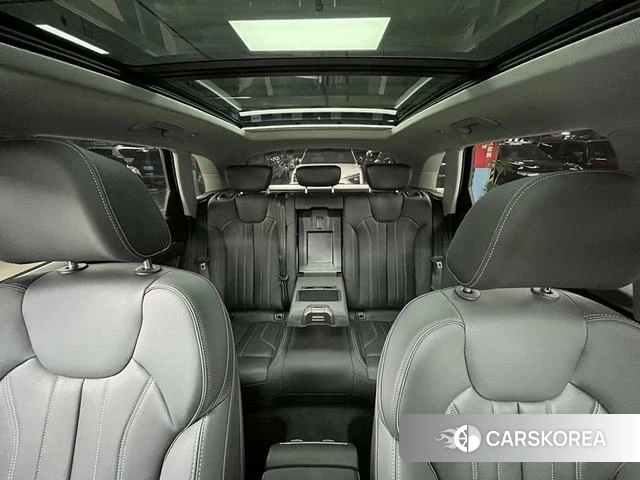 Audi Q5L id 3908148 из Китая 12