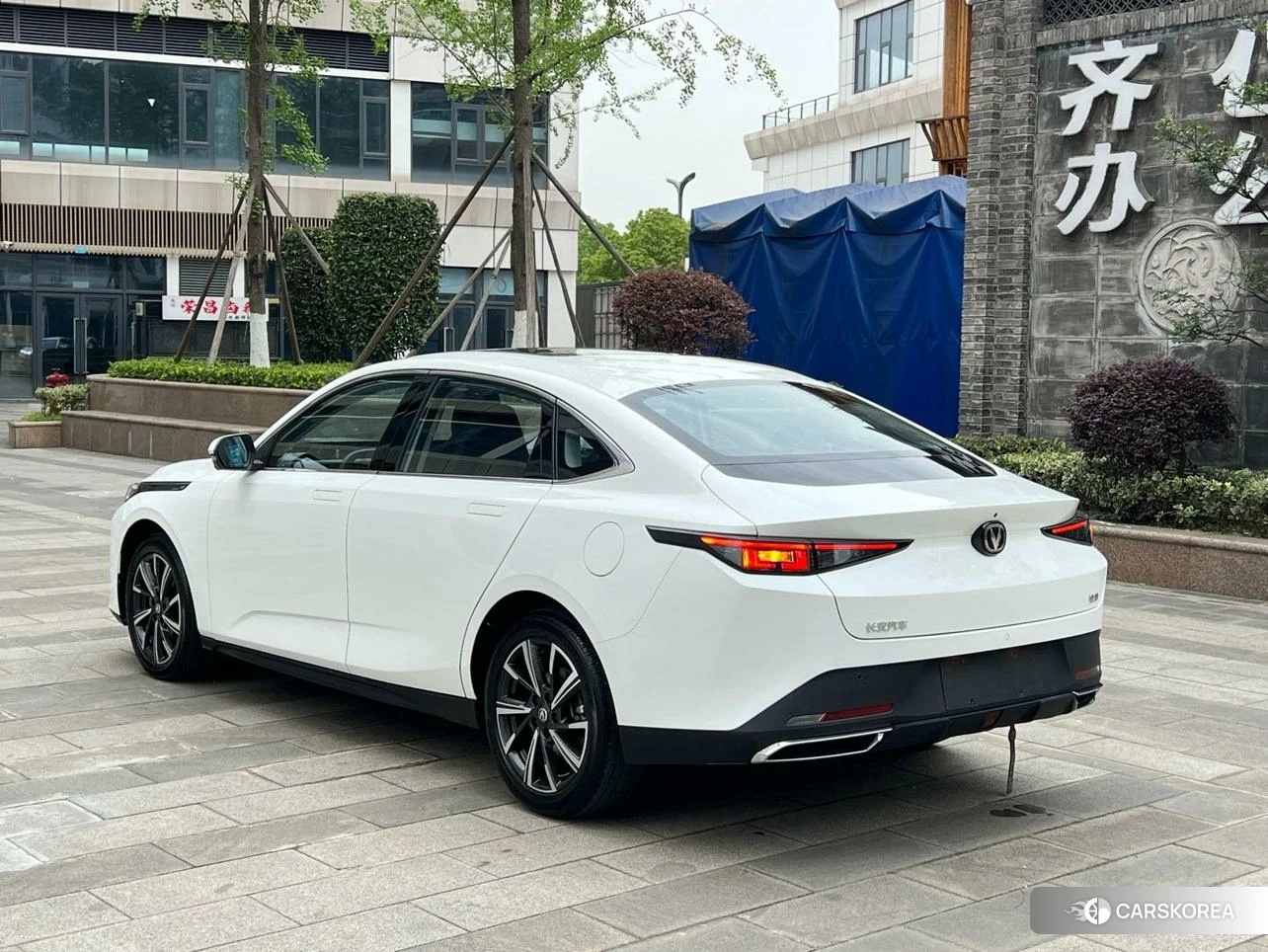 Chang'an Yidong 2024 Белый из Китая, фото 3