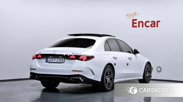 Mercedes-Benz E-Class W214 id 4441804 из Кореи 12