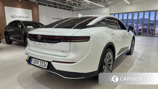 Toyota Crown Crossover id 4669592 из Кореи 11