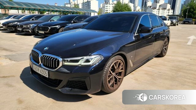 BMW 5 Series (G30) 2022 Черный из Кореи, фото 4