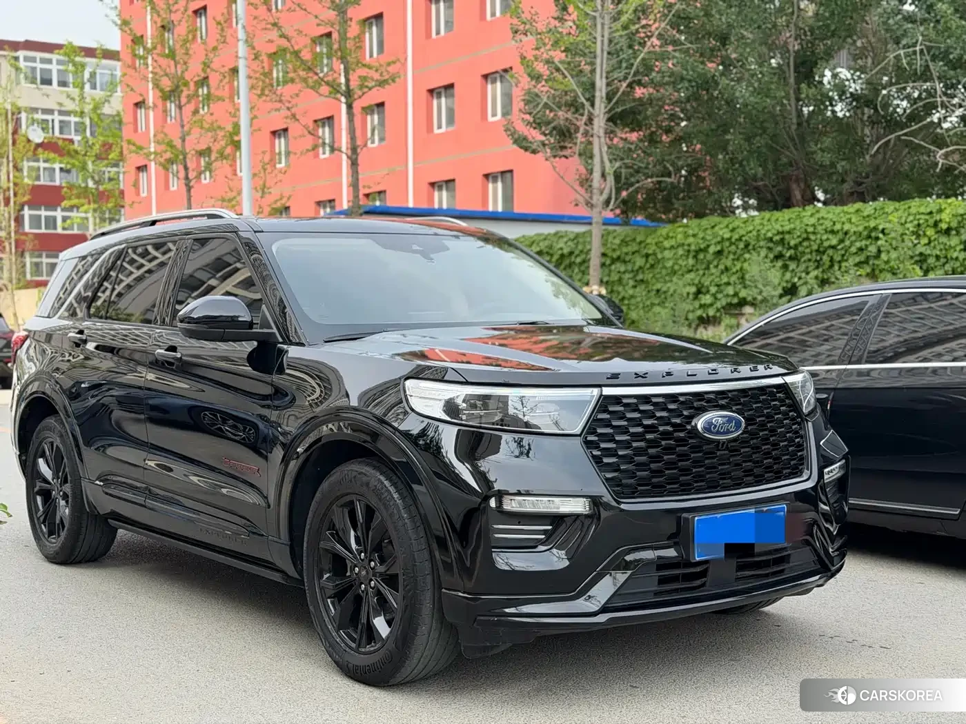 Ford Explorer 2022 Черный из Китая, фото 2