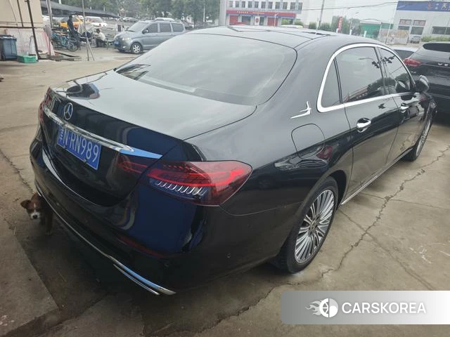 Mercedes-Benz E-class 2022 Черный из Китая, фото 2