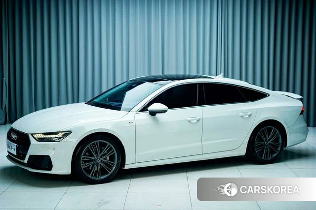 Audi A7 2023 Белый из Китая, фото 2