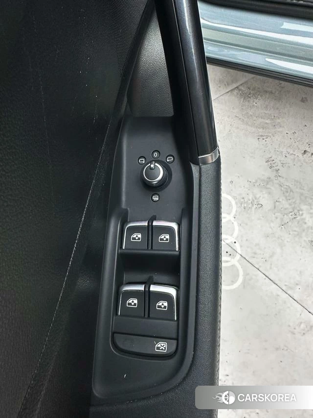 Audi Q2L id 4258417 из Китая 12