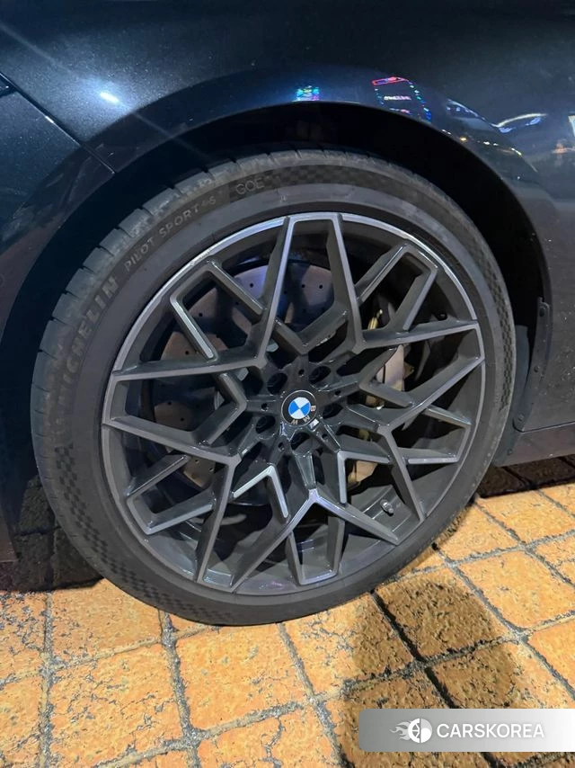 BMW M8 (G15) 2021 Черный из Кореи, фото 2