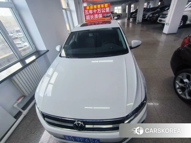 Volkswagen Bora 2021 Белый из Китая, фото 2