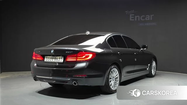 BMW 5 Series (G30) id 4397296 из Кореи 12