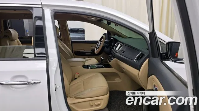 Kia The New Carnival id 2700059 из Кореи 12