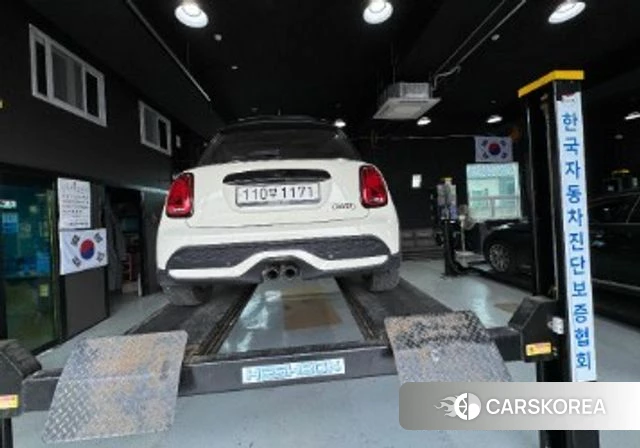 Mini Cooper S 2022 Белый из Кореи, фото 2