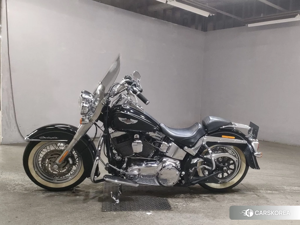 Проданный Harley-Davidson Softail Deluxe FLSTN1580 2011 из Японии, фото 2