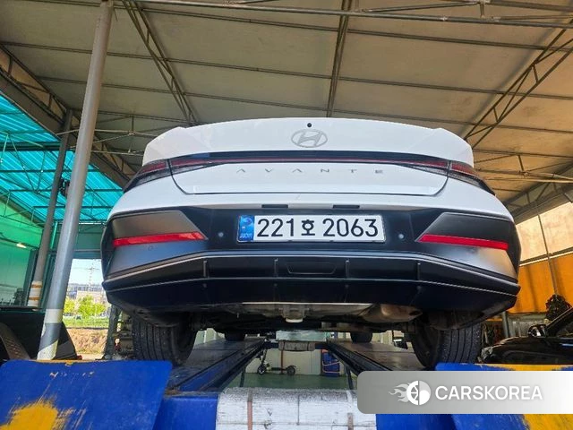 Hyundai The New Avante (CN7) 2023 Белый из Кореи, фото 2
