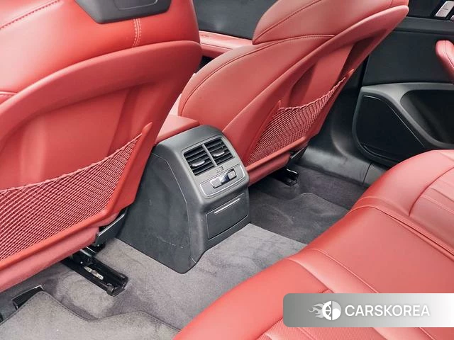 Audi A4L 2025 Белый из Китая, фото 2