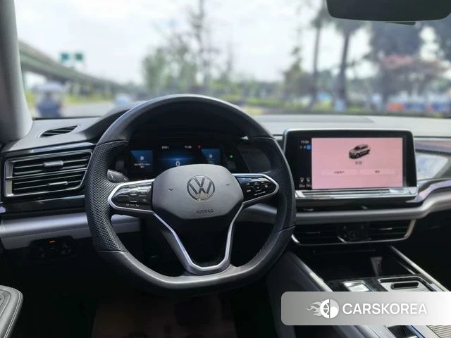 Volkswagen Tourang id 4314128 из Китая 9