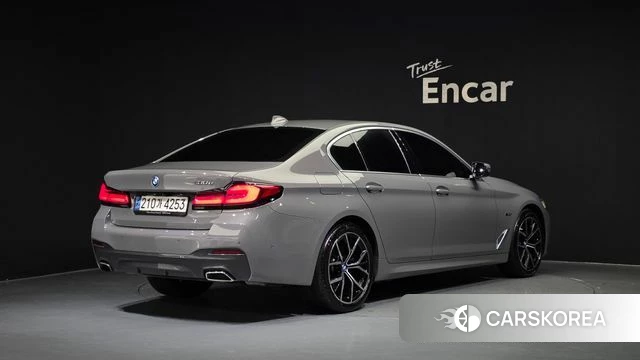 BMW 5 Series (G30) id 3910455 из Кореи 12