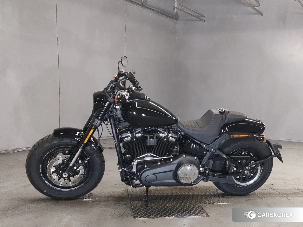 Проданный Harley-Davidson Softail Fat Bob FXFBS1868 2018 из Японии, фото 2