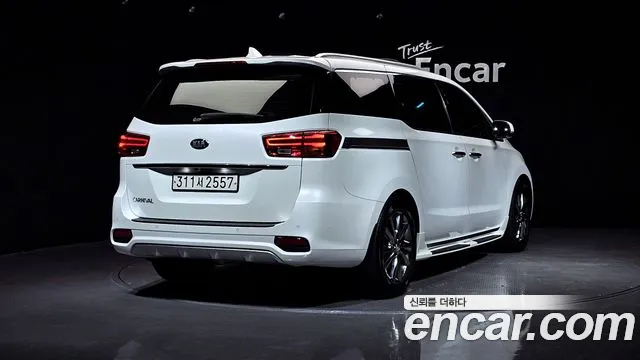 Kia The New Carnival id 2496627 из Кореи 12