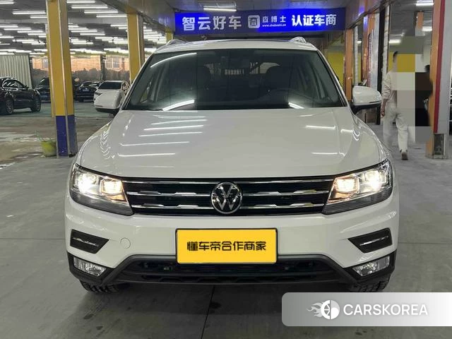 Volkswagen Tiguan L 2021 Белый из Китая, фото 2