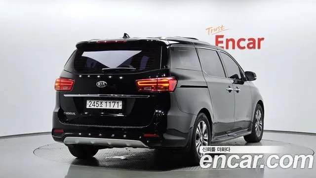 Kia The New Carnival id 2908141 из Кореи 12