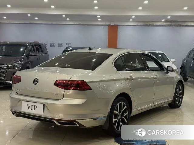 Volkswagen Magotan id 4313449 из Китая 2