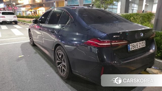 BMW 5 Series (G60) 2026 Черный из Кореи, фото 2