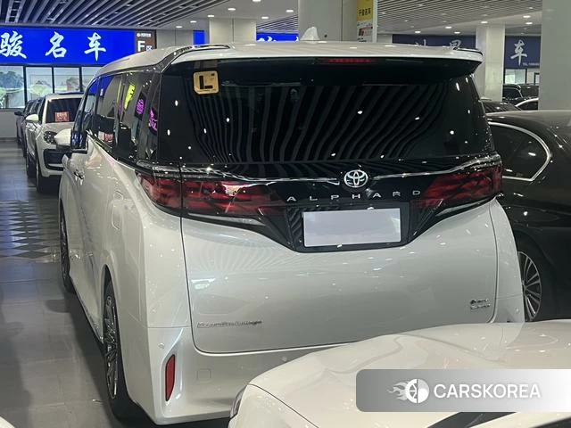 Toyota Elfa 2025 Белый из Китая, фото 6