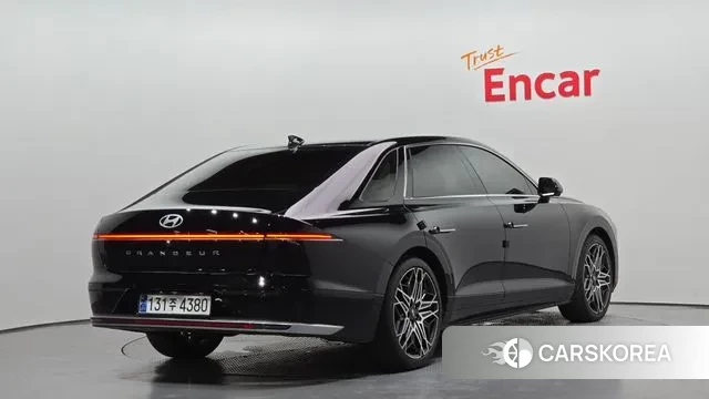Hyundai Grandeur (GN7) id 3016363 из Кореи 12