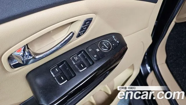 Kia The New Carnival id 2700003 из Кореи 12