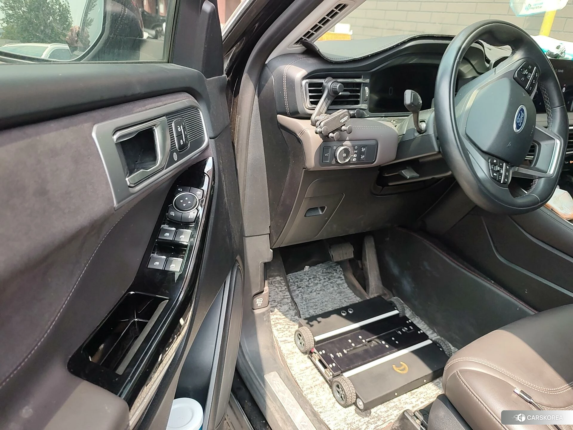 Ford Explorer 2024 Черный из Китая, фото 3