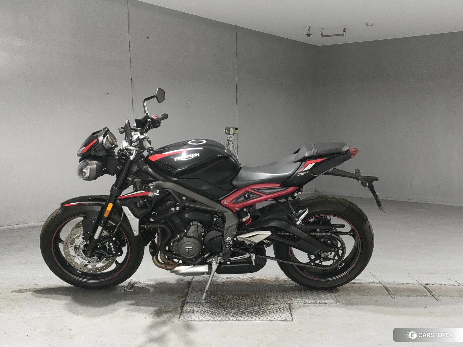 Triumph STREET TRIPLE R 2021 из Японии, фото 3