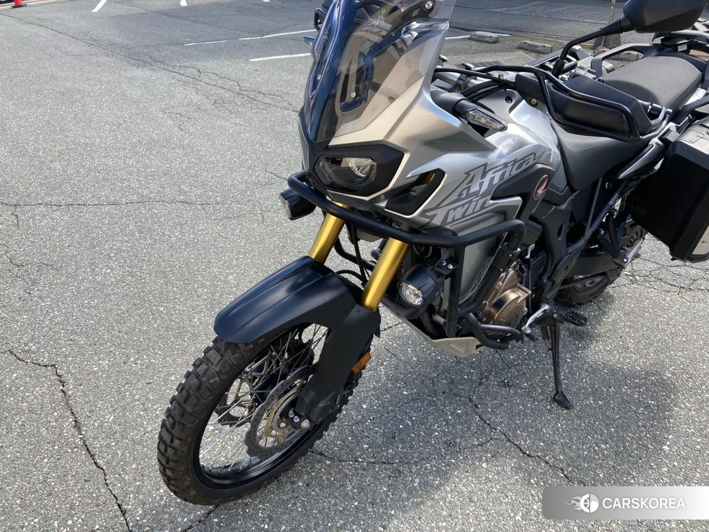 Проданный Honda CRF1000L AFRICA TWIN 2017 из Японии
