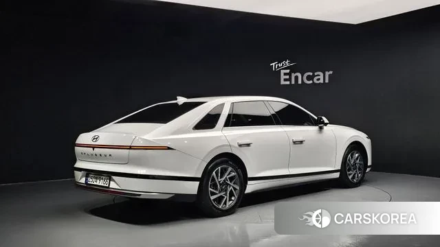 Hyundai Grandeur Hybrid (GN7) id 2930243 из Кореи 12