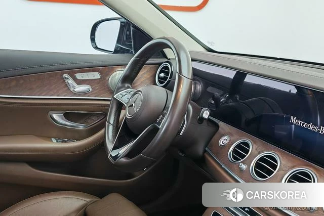 Mercedes-Benz E-class id 4333323 из Китая 12