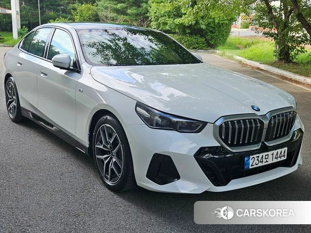 BMW 5 Series (G60) id 4628538 из Кореи 12