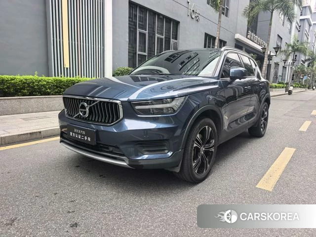 Volvo XC40 2022 Синий из Китая, фото 3