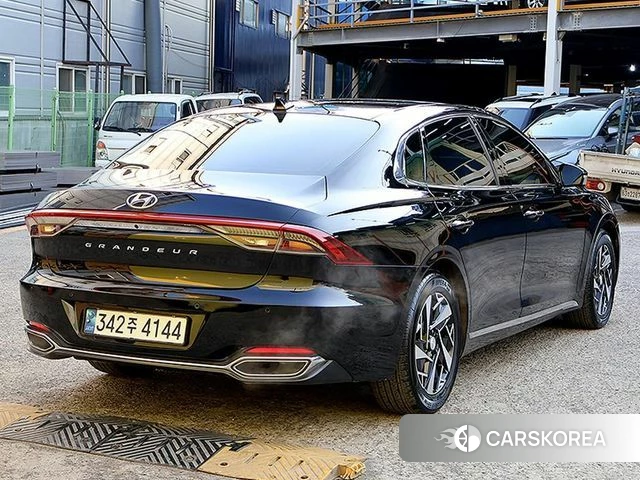 Hyundai The New Grandeur IG Hybrid id 3892144 из Кореи 12