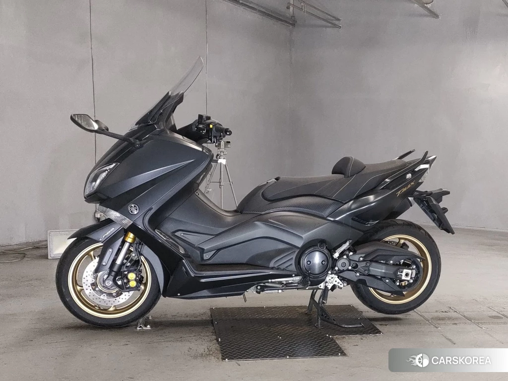 Проданный Yamaha T-MAX 530 id 4171902 из Японии, фото 2