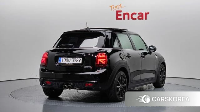 Mini Cooper S id 4873266 из Кореи 12