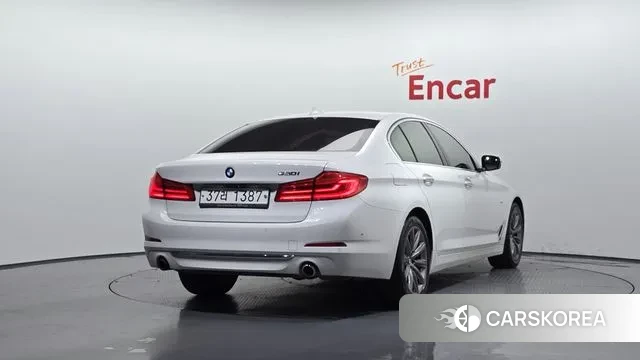 BMW 5 Series (G30) id 3368715 из Кореи 12