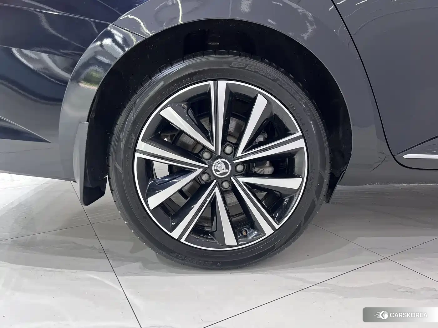 Skoda Superb id 4679545 из Китая 12
