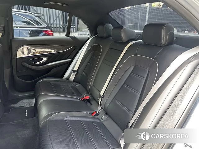Mercedes-Benz E-class AMG id 4349008 из Китая 8