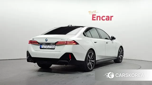 BMW 5 Series (G60) id 3332759 из Кореи 12