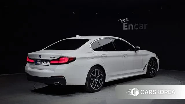 BMW 5 Series (G30) id 3592279 из Кореи 12