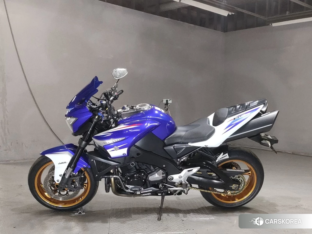 Проданный Suzuki GSX 1300 BK (B-KING) 2014 из Японии