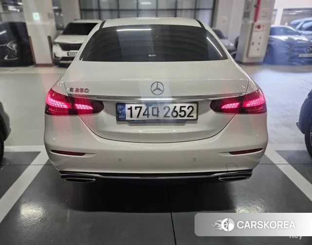Mercedes-Benz E-Class W213 2020 Белый из Кореи, фото 2