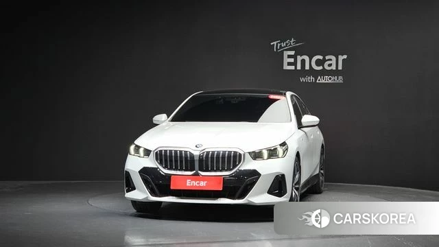 BMW 5 Series (G60) id 4527544 из Кореи 12