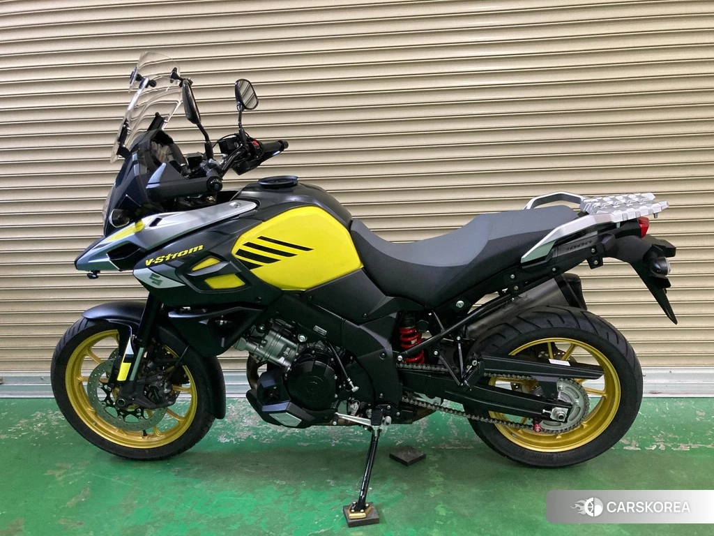 Проданный Suzuki V-STROM DL1000 ABS 2017 из Японии