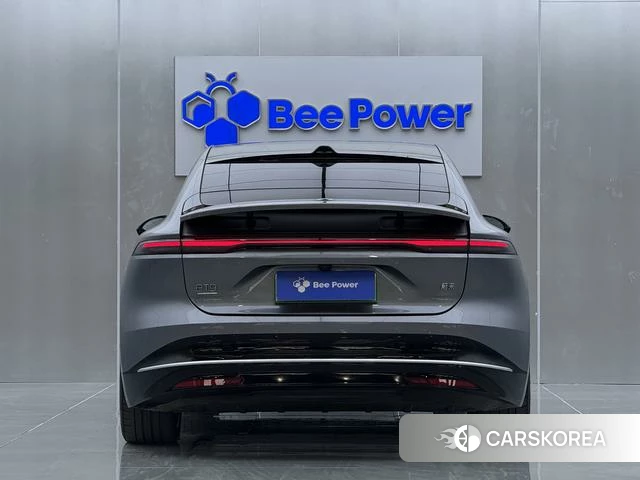 Weilai ET9 id 3913839 из Китая 12