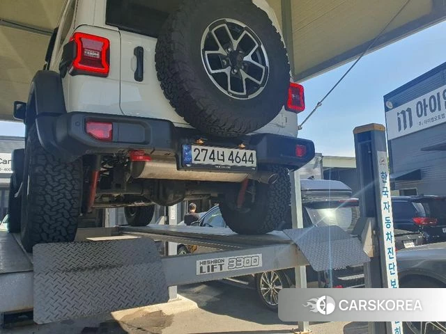 Jeep Wrangler (JL) 2024 Белый из Кореи, фото 2